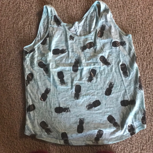 Pineapple Tank - Picture 2 of 2